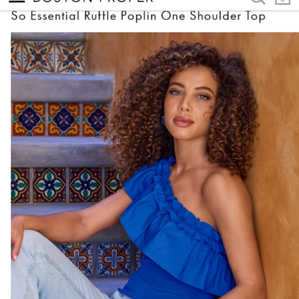 One-Shoulder top
